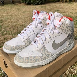 Nike Women’s Dunk High Skinny